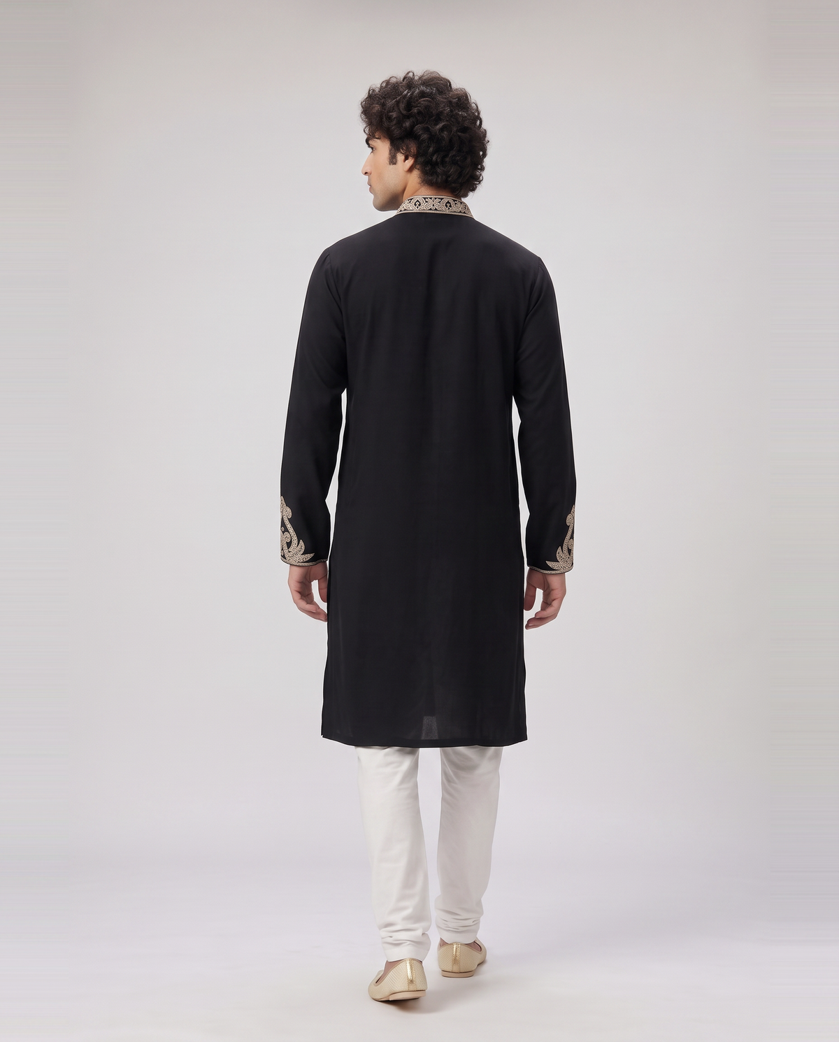 BLACK LIMITED EDITION EMBELLISHED KURTA SET