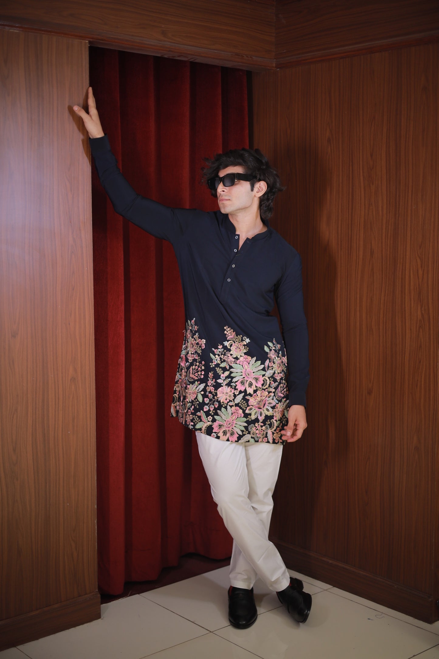 NAVY BLUE EMBROIDERED KURTA