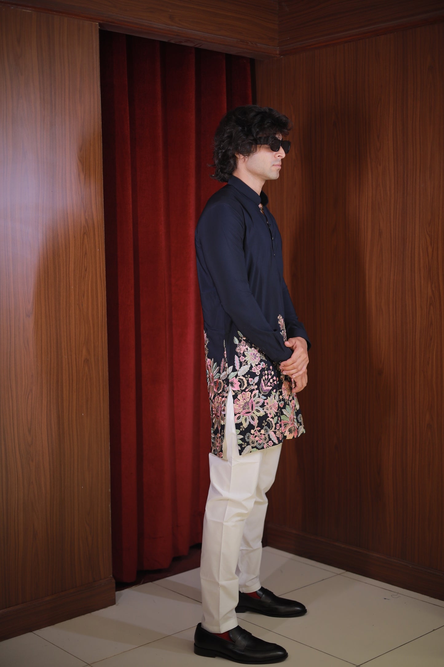 NAVY BLUE EMBROIDERED KURTA