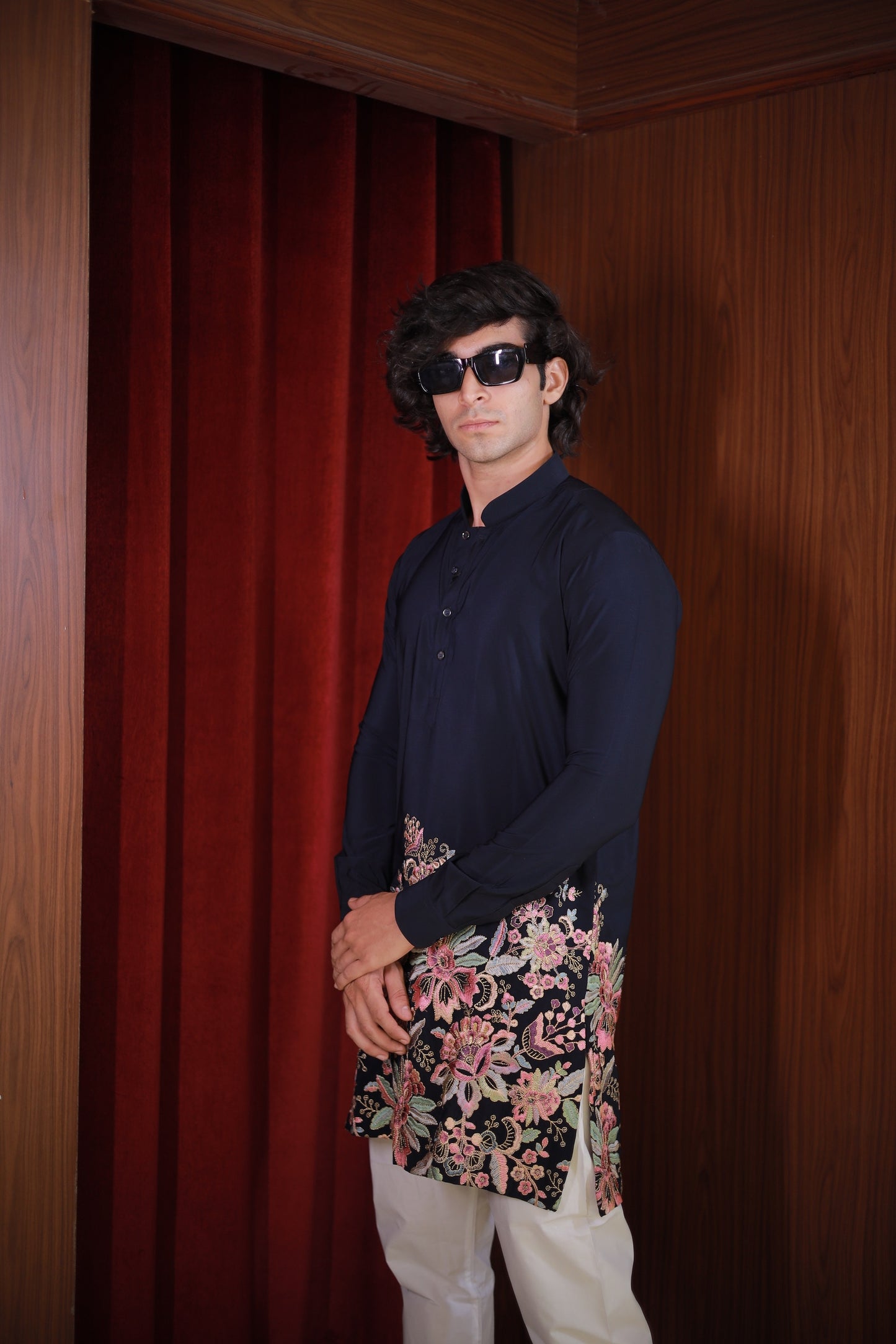 NAVY BLUE EMBROIDERED KURTA