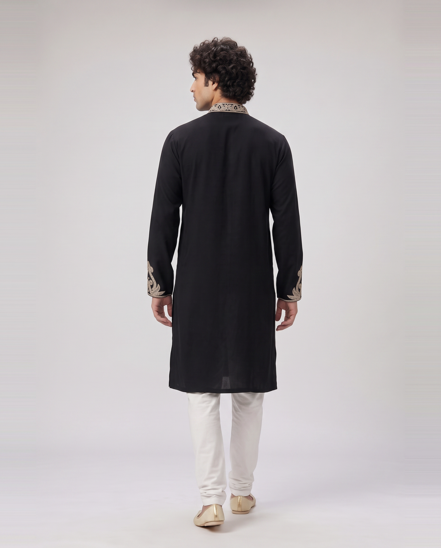 BLACK LIMITED EDITION EMBELLISHED KURTA SET