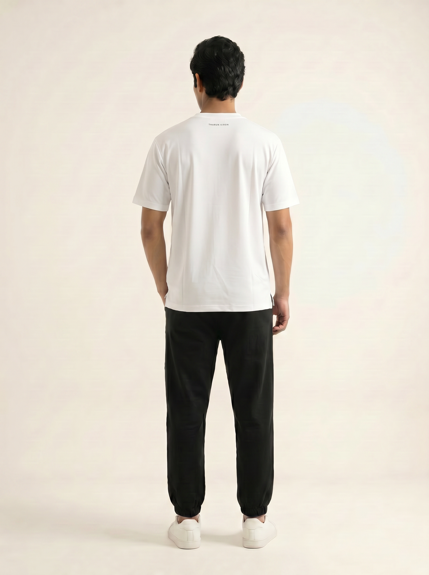 WHITE EVERYDAY ESSENTIAL TEES